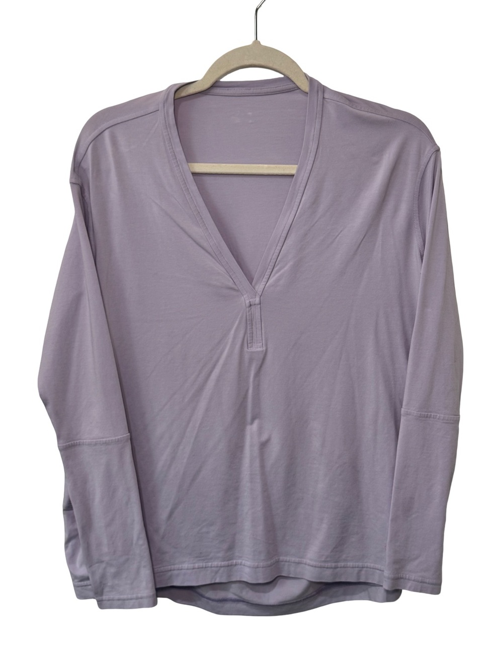 🪻✨ lululemon‎ athletica Back In Action, V-neck, long sleeve shirt, in lilac ✨🪻